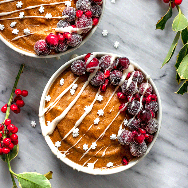 Vegan Chocolate Gingerbread Smoothie Bowl