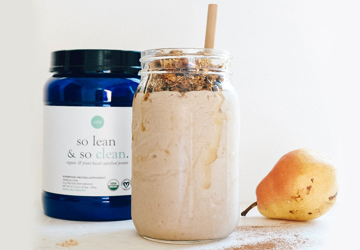 High-Fiber Pear & Vanilla Chai Protein Smoothie