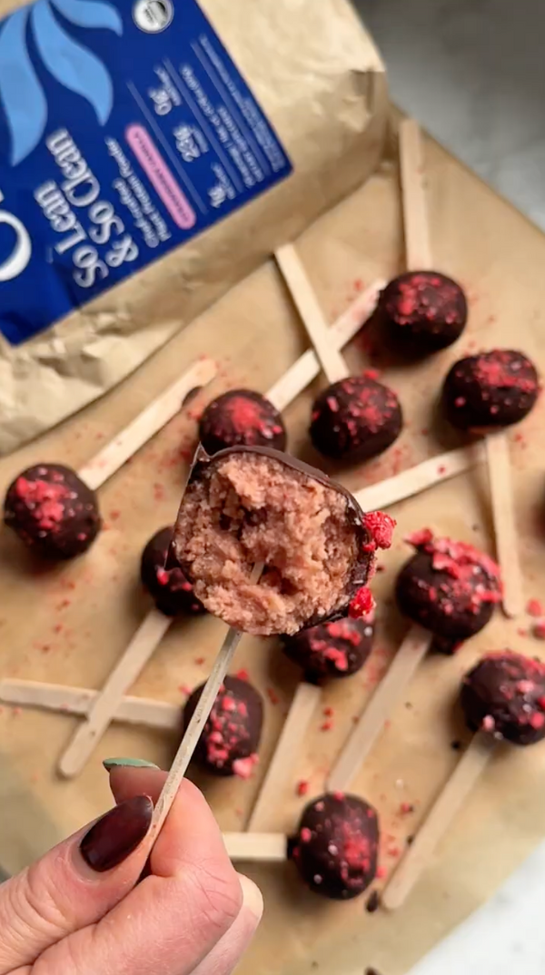 No-Bake Strawberry Protein Cake Pops