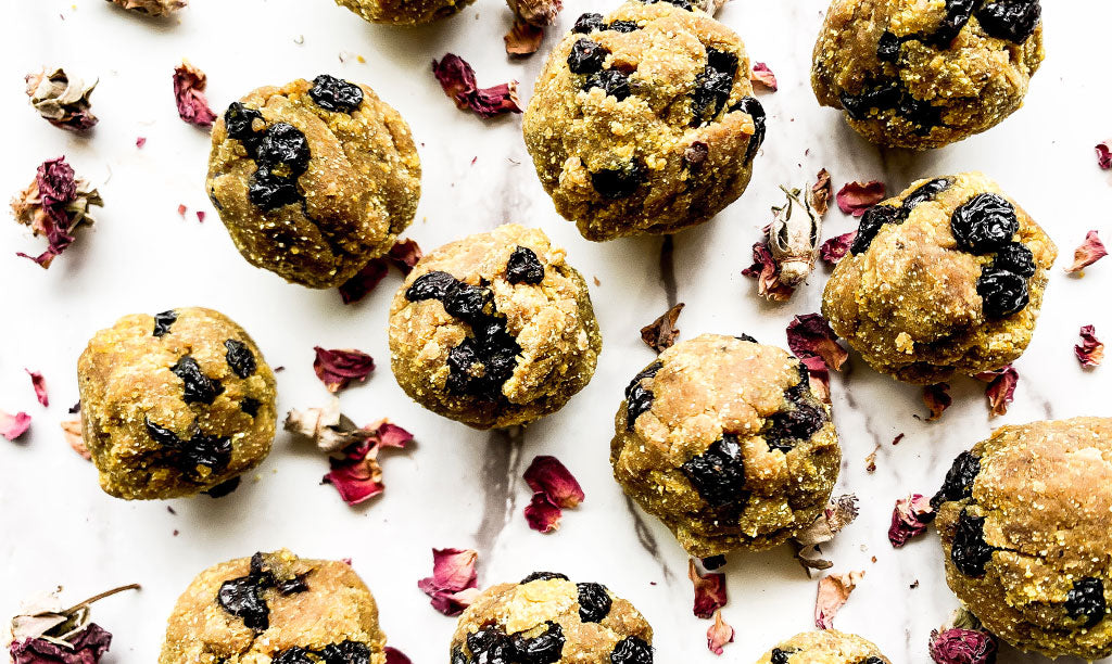 Golden Blueberry Vanilla No-Bake Muffin Balls