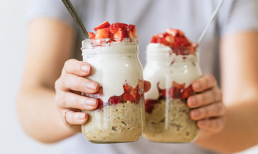 Protein Strawberry Overnight Oats Parfait