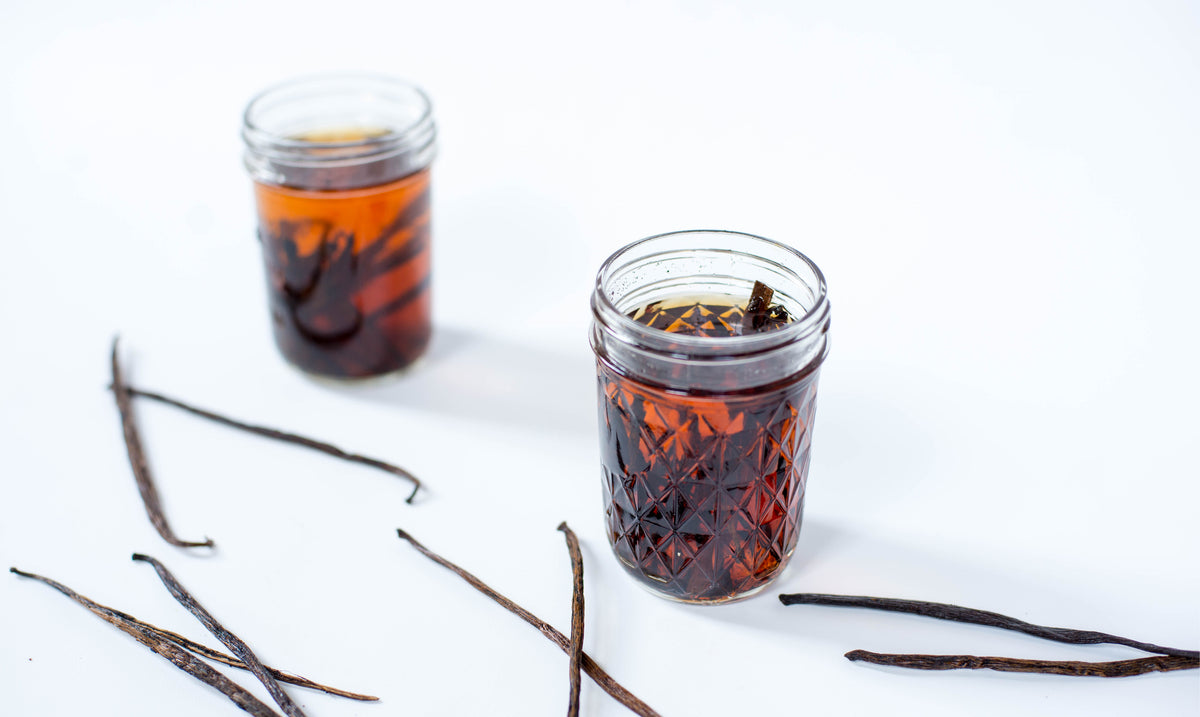 DIY How to Make Homemade Vanilla Extract